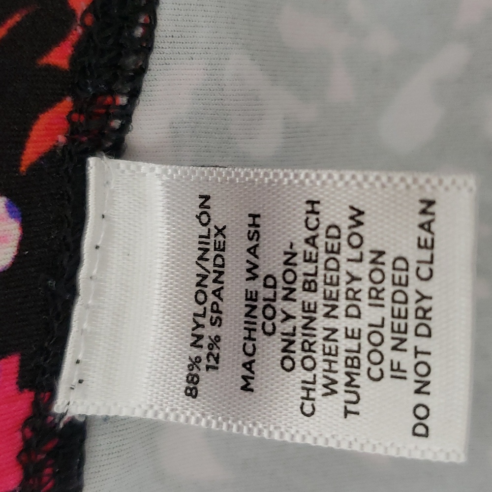 Lou & Grey Colorful Patterned Form Leggings - Picture 9 of 10